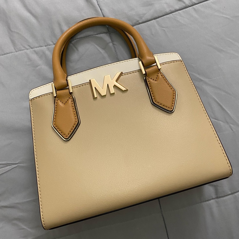 Michael Kors Purse w/ Top Handles and an optional Leather Strap